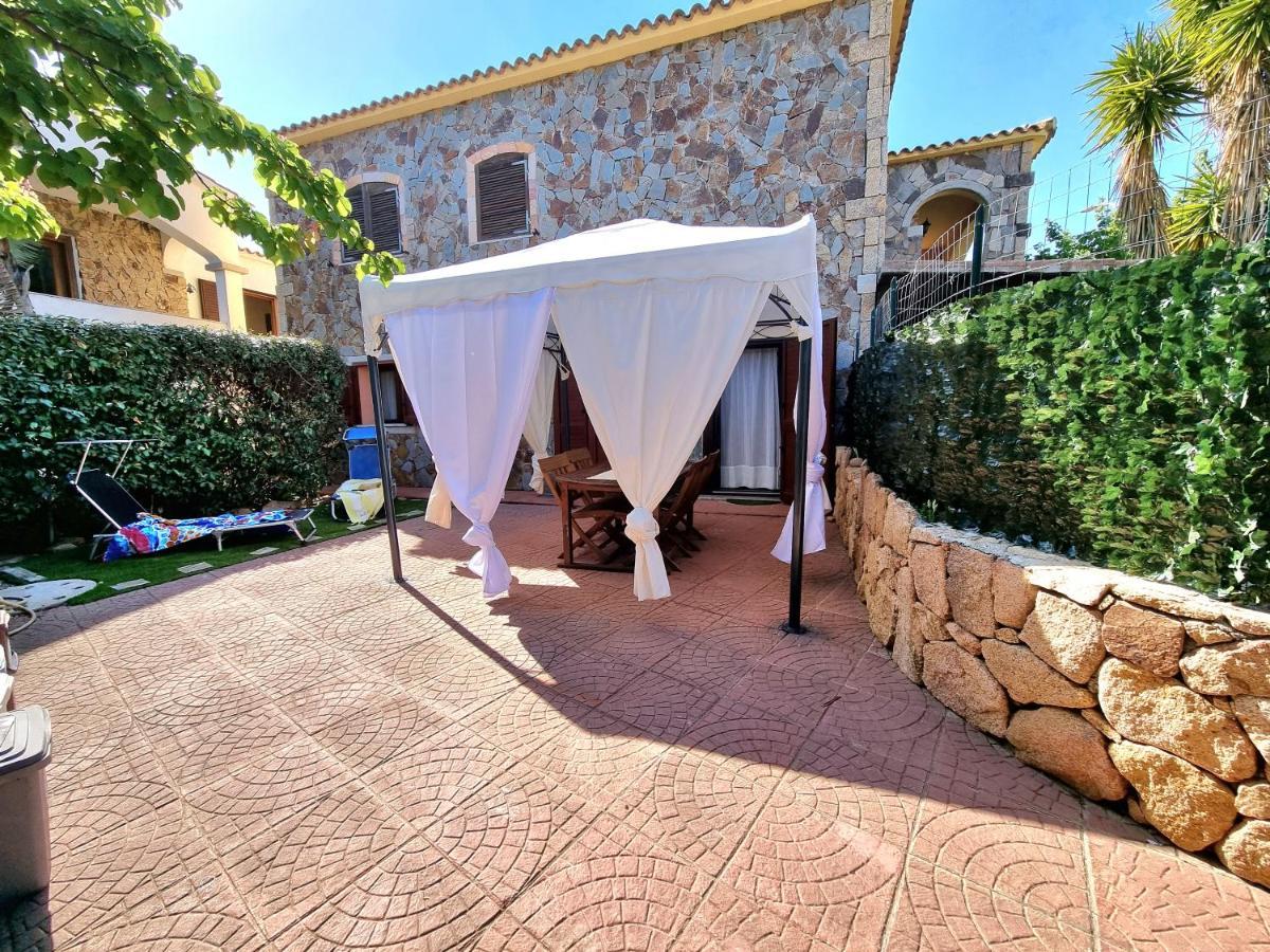 *Appartamento Con Ampia Veranda Vicino Al Mare * Porto San Paolo  Dış mekan fotoğraf